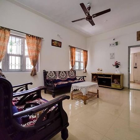 Comfy 2-Bedroom House In Sanjaynagar, Bengaluru Dış mekan fotoğraf