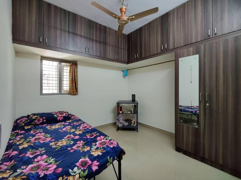 Comfy 2-Bedroom House In Sanjaynagar, Bengaluru Dış mekan fotoğraf
